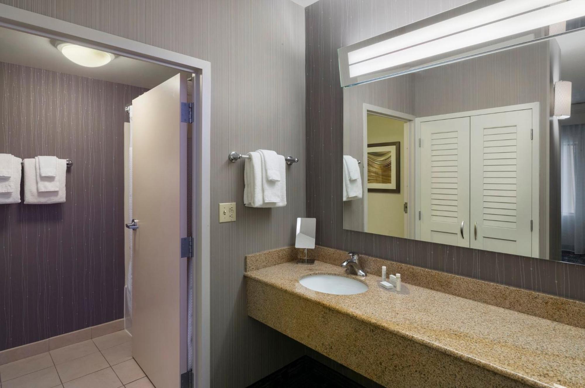 Courtyard By Marriott Scranton Montage Mountain Moosic Exterior foto